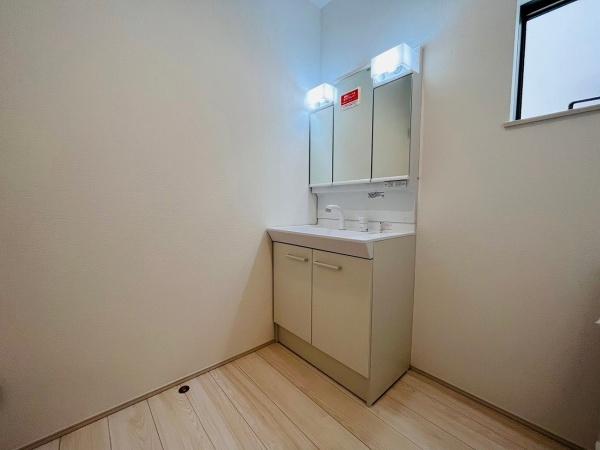 泉南郡熊取町大久保南４丁目の新築一戸建
