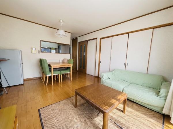和泉市小田町の中古一戸建て
