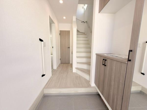 泉佐野市南中安松の新築一戸建