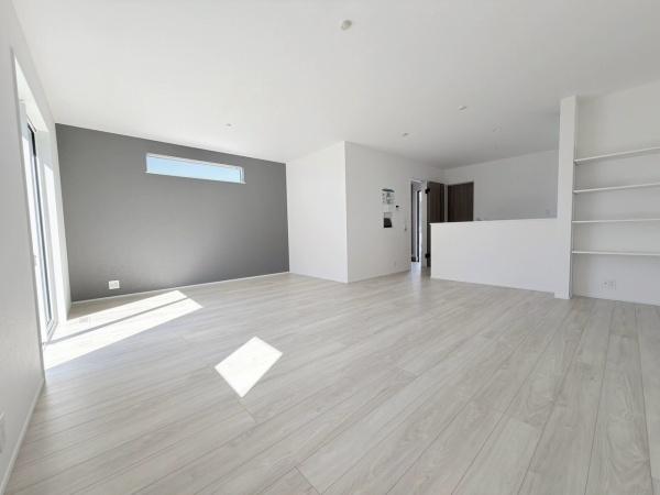 泉佐野市南中安松の新築一戸建