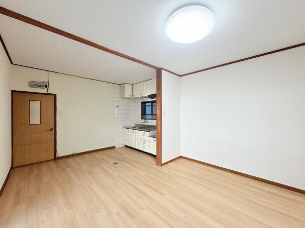 和泉市伏屋町３丁目の中古一戸建