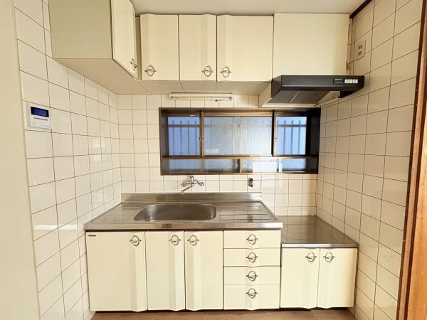 和泉市伏屋町３丁目の中古一戸建