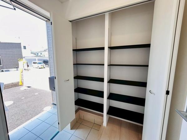 高石市羽衣５丁目の新築一戸建