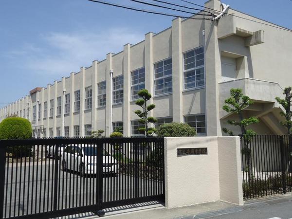 泉北郡忠岡町忠岡東２丁目の中古一戸建て(忠岡町立忠岡中学校)