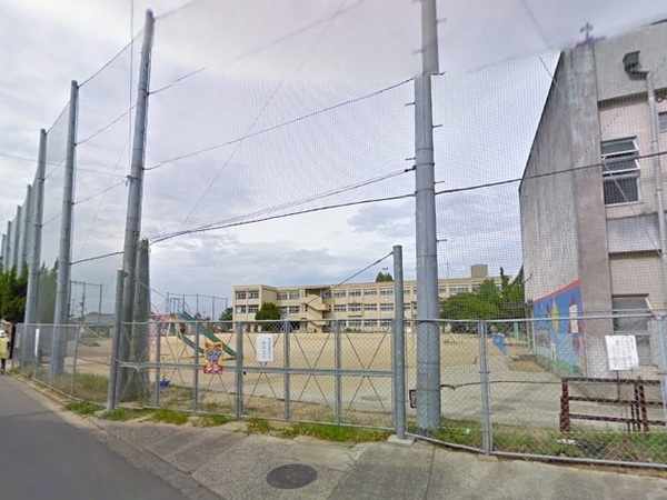 岸和田市尾生町の中古一戸建て(岸和田市立光明小学校)