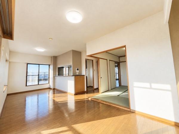 ユニライフ貝塚プラージュ　中古マンション