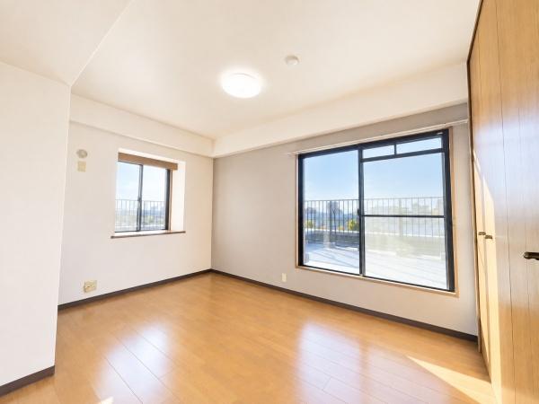 ユニライフ貝塚プラージュ　中古マンション