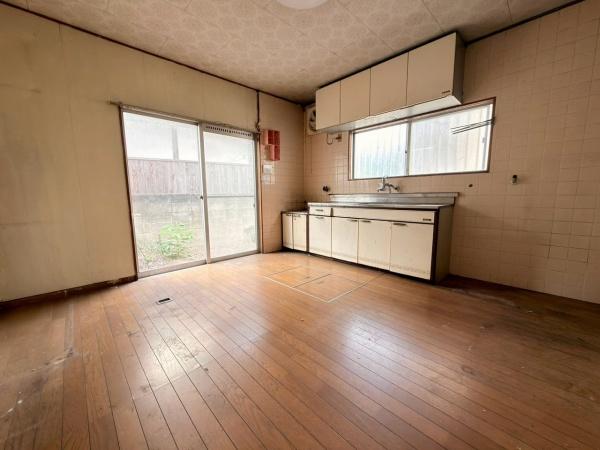 泉佐野市新安松３丁目の中古一戸建