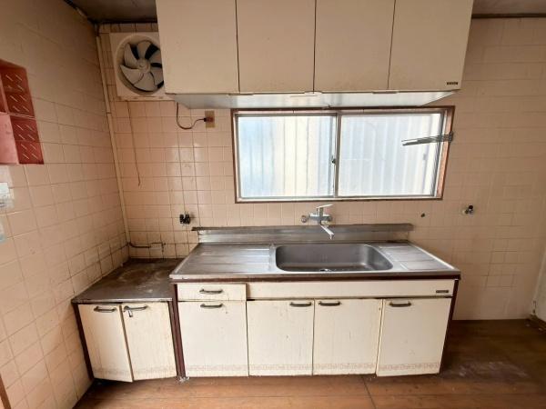 泉佐野市新安松３丁目の中古一戸建