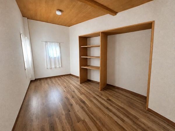 泉佐野市野出町の中古一戸建て