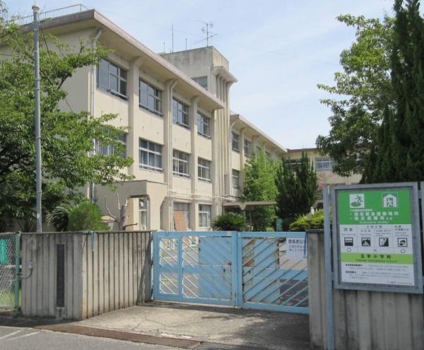 柏原市石川町の中古一戸建て(柏原市立玉手小学校)
