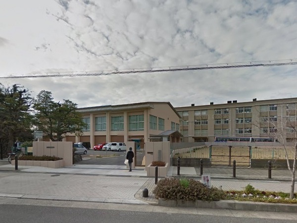 泉佐野市高松北１丁目の中古一戸建て(泉佐野市立第二小学校)