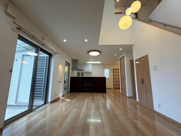 和泉市唐国町３丁目の中古一戸建