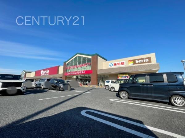 深谷市武蔵野第11号棟(セリアベイシア寄居北店)