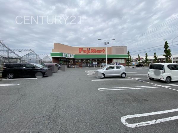 高崎市上中居町3期3棟2号棟(フジマート中居店)
