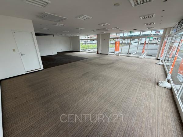 高崎市上豊岡町店舗