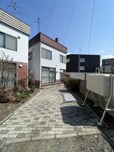 札幌市西区八軒三条東３丁目の中古一戸建