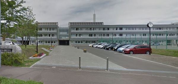 札幌市手稲区富丘三条1丁目の中古一戸建て(札幌市立手稲中学校)