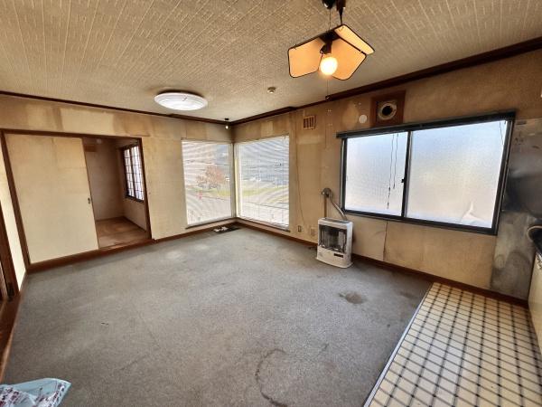 新富2丁目5番14　店舗併用住宅