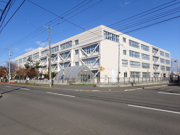 札幌市北区新琴似一条11丁目の中古一戸建て(札幌市立新光小学校)