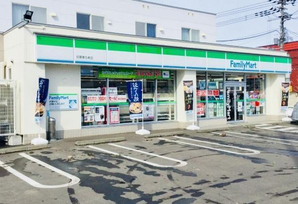 ラポール南郷の杜２号館(ファミリーマート札幌月寒東5条16丁目店)
