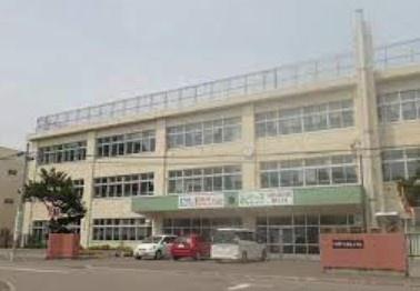 札幌市中央区双子山2丁目の土地(札幌市立緑丘小学校)