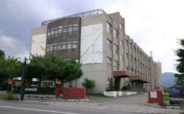 発寒中央シティハウス(札幌市立発寒小学校)