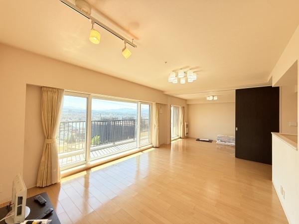 平岡フォレストタウンファミールハイツ8番館
