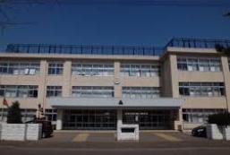 愛弐番館(札幌市立新川西中学校)