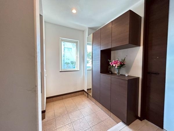 札幌市北区篠路町上篠路の中古一戸建て(玄関)