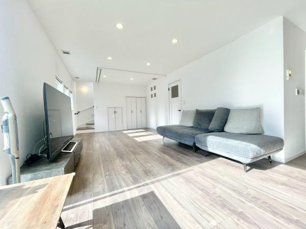 札幌市北区新川七条16丁目の中古一戸建て(リビング)