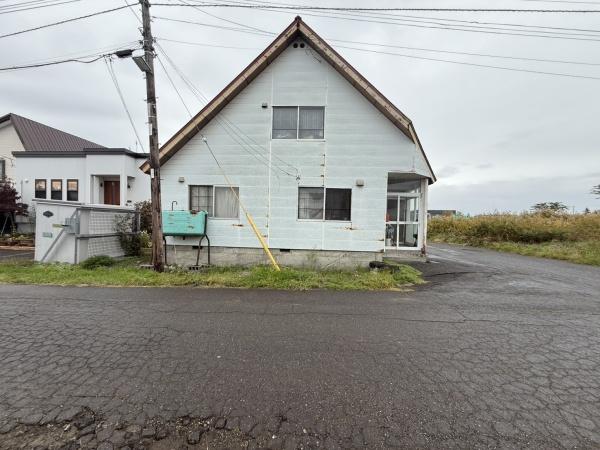 東雁来町　土地