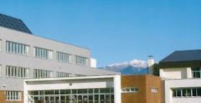 メゾンドヴィラ(上富良野町立上富良野小学校)