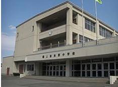 メゾンドヴィラ(上富良野町立上富良野中学校)