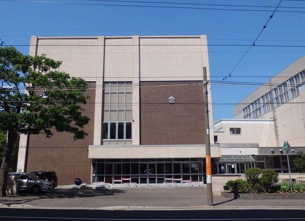 アパタワーズ札幌大通公園(札幌市立中島中学校)