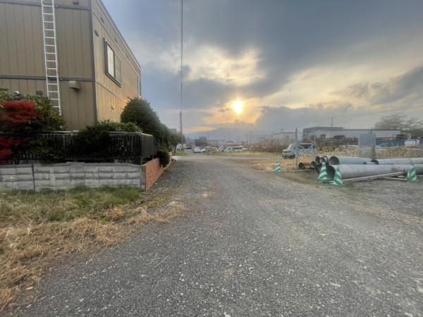 新川西4条3丁目　土地