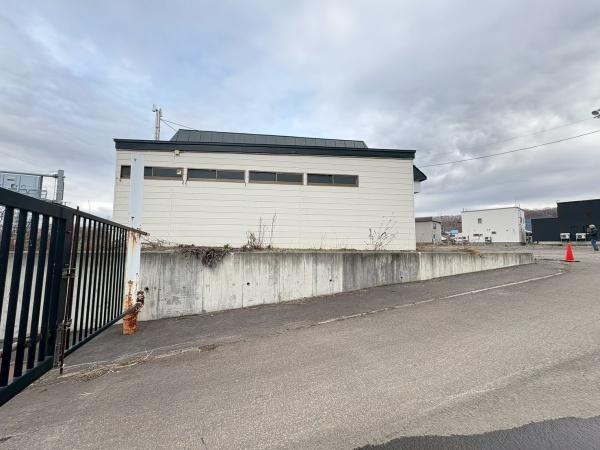 札幌市南区石山一条４丁目の土地