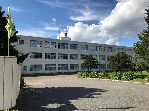 恵庭市北柏木町２丁目の土地(恵庭市立柏陽中学校)