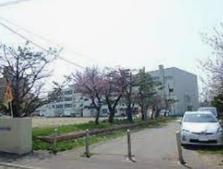 澄川ビル(札幌市立澄川西小学校)