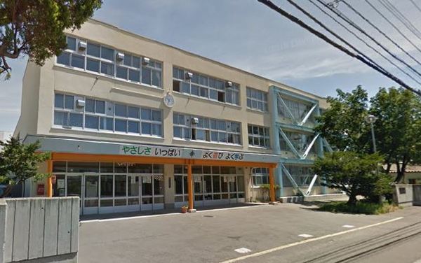 ロジェ琴似ステーションⅡ(札幌市立八軒小学校)