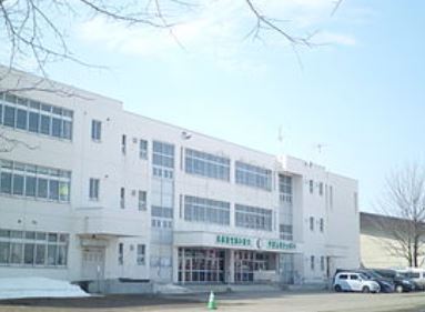 江別市緑町東３丁目の中古一戸建て(江別市立江別第一小学校)