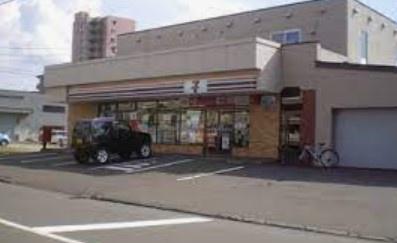 ハウスオブリザ羊ヶ丘(セブンイレブン札幌月寒東1条店)