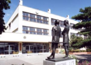 ハウスオブリザ羊ヶ丘(札幌市立羊丘小学校)