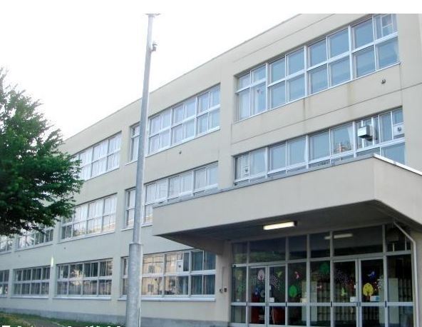 札幌市北区北二十七条西１０丁目の土地(札幌市立新陽小学校)