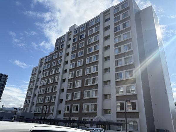 ロピア発寒中央ステーション