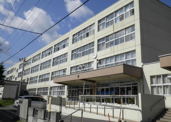 琴似シティハウス(札幌市立琴似中学校)