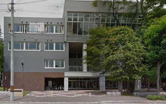 ダイアパレス知事公館(札幌市立桑園小学校)
