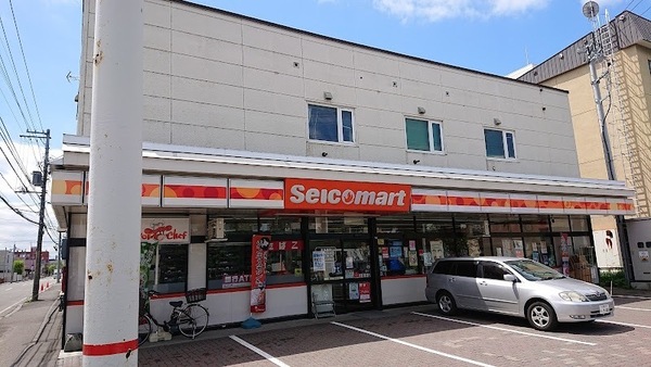 ロジェ山鼻(セイコーマートそでもり店)