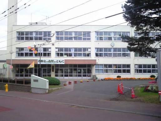 ダイアパレス月寒中央通(札幌市立月寒小学校)