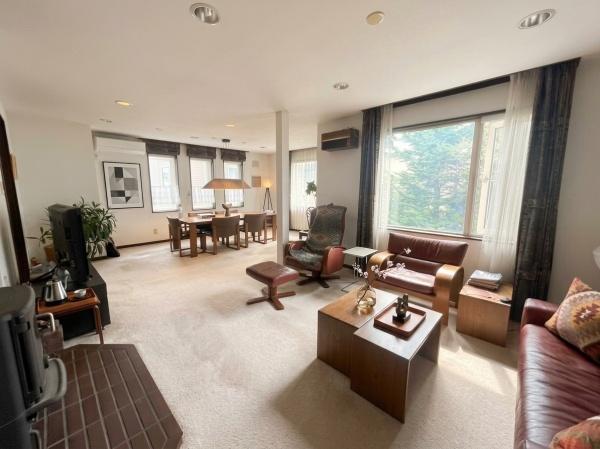 札幌市中央区宮の森二条13丁目　戸建